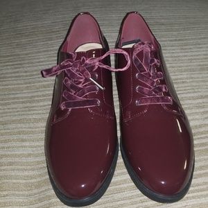 BRAND NEW SIZE US 12... NEVER WORN WOMEN SHOES